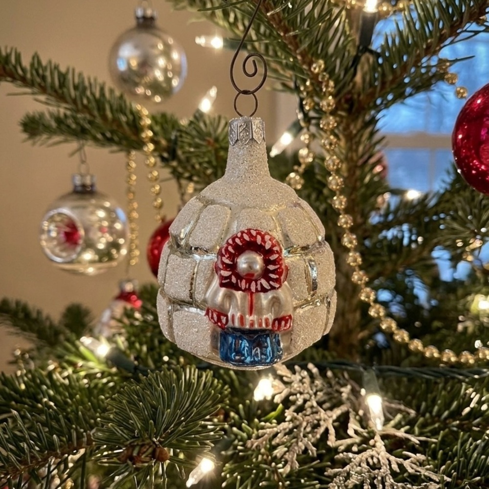 3.5" x 3" Eskimo Inuit Igloo Mercury Glass Christmas Ornament Poland Vintage